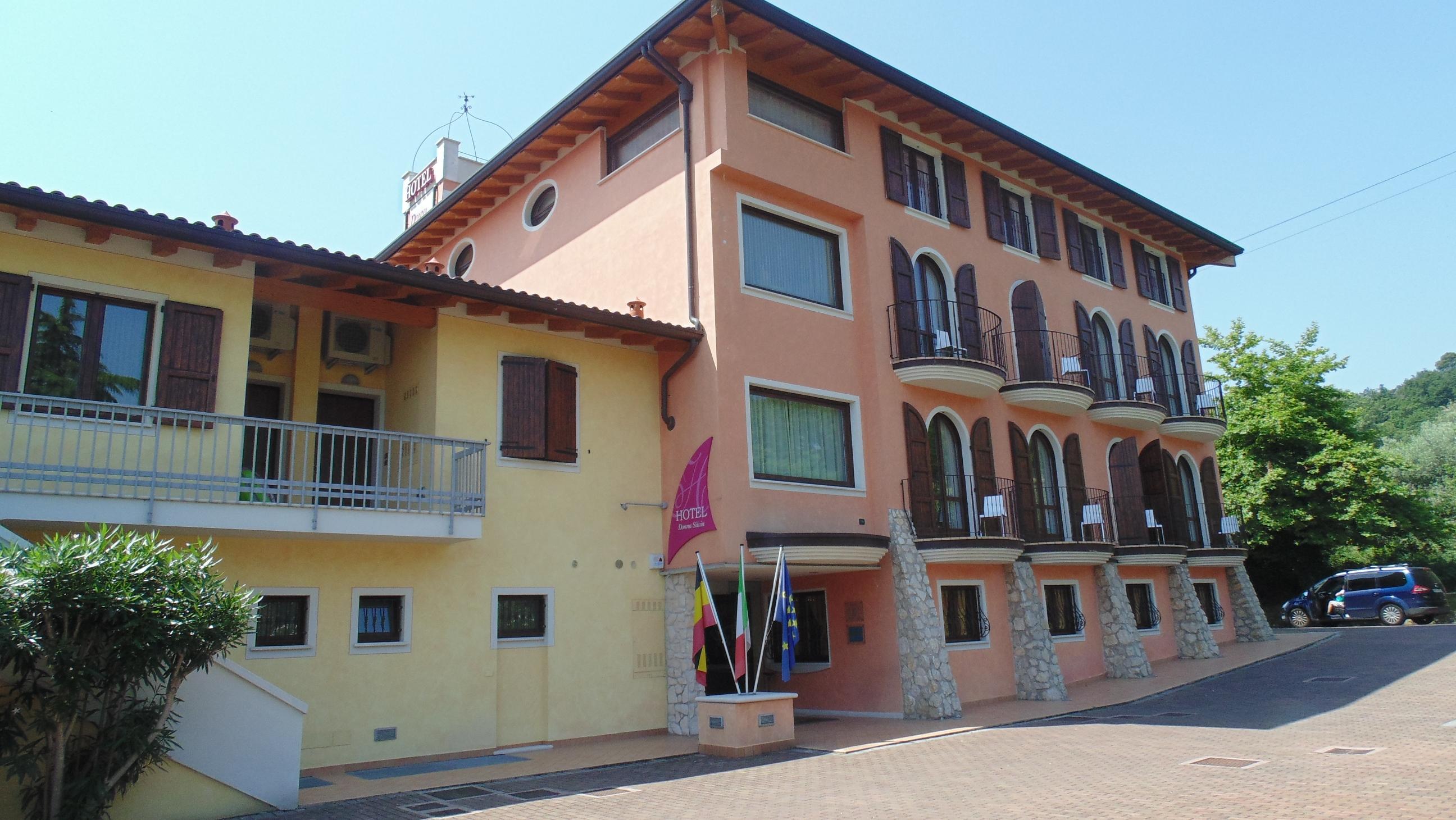 AHG Donna Silvia Hotel Wellness&SPA Manerba del Garda Exterior foto