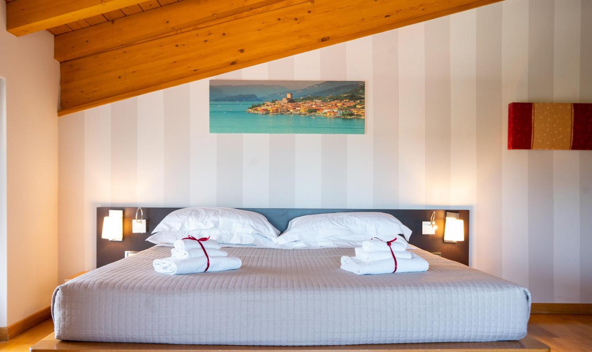 AHG Donna Silvia Hotel Wellness&SPA Manerba del Garda Exterior foto